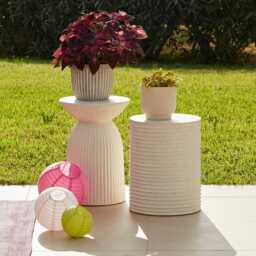 Carlotta Round Concrete Garden Side Table - Pearl Terrazzo - thumbnail 3