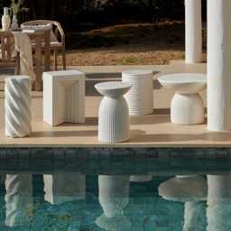Carlotta Round Concrete Garden Side Table - Pearl Terrazzo - thumbnail 5
