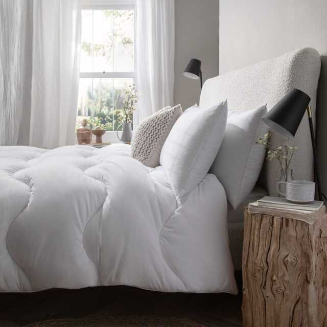 The Fine Bedding Company Allergy Defence Duvet, 4.5 Tog, Double - image 1