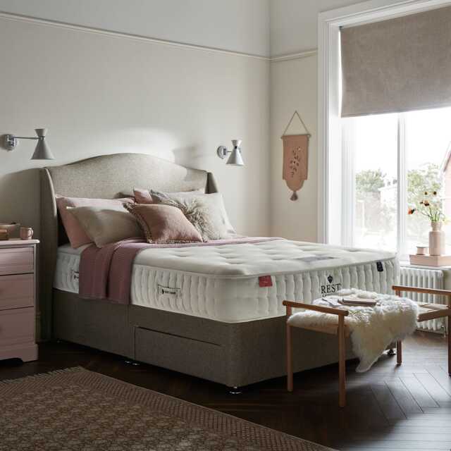Rest Assured Kelbrook 2 Drawer Divan Bed Set, Double - image 1