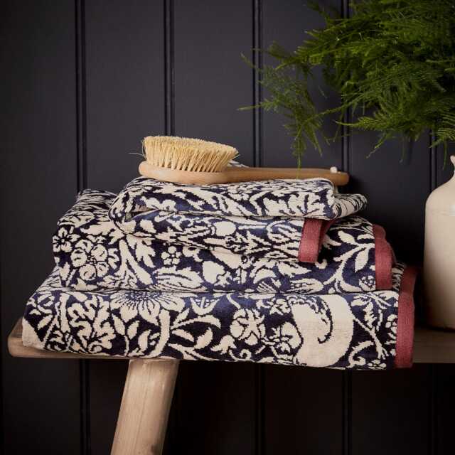 Morris & Co Strawberry Thief Bath Towel, Navy - image 1