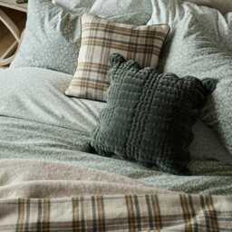 Laura Ashley Sweet Alyssum Duvet Set, Single, Sage - thumbnail 3