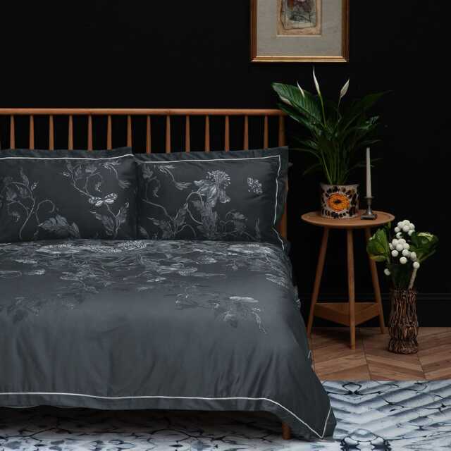 Timorous Beasties Tendril Spill Duvet Set, Double, Navy - image 1