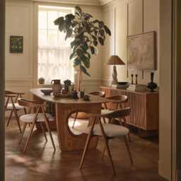 Ercol Highmoor Extending Dining Table - thumbnail 3