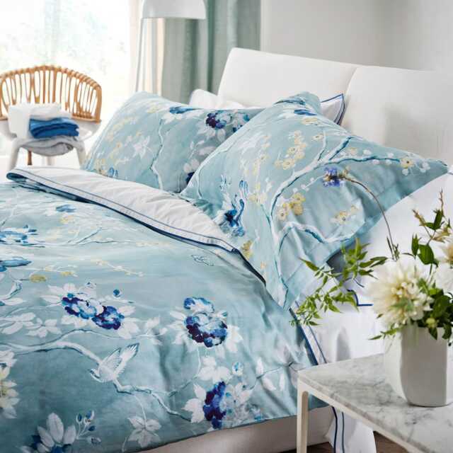 Designers Guild Manohari Delft Duvet Set, King, Delft Blue - image 1