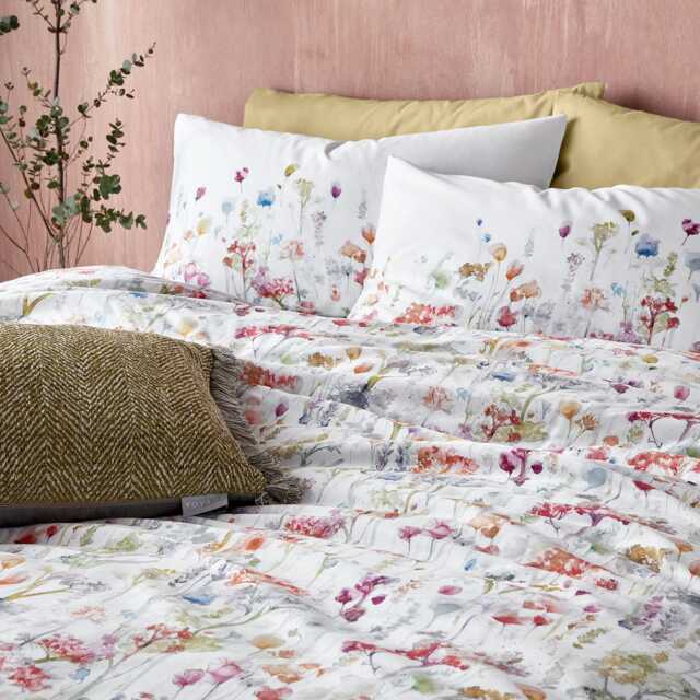 Voyage Maison Ilinizas Standard Pillowcase Pair, Multicoloured - image 1