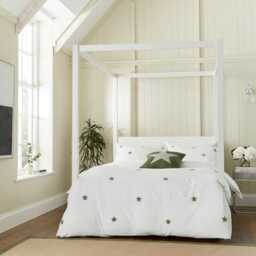 Long Island By Helena Springfield Tufted Star Duvet Set, Single, Green - thumbnail 1