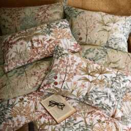 Graham & Brown Jardin Botanico Duvet Set, King, Soft Sage - thumbnail 3