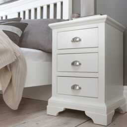 Casa Bampton 3 Drawer Bedside Cabinet - thumbnail 3