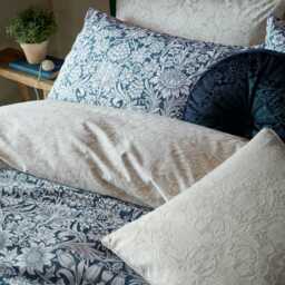 William Morris At Home Sunflower Standard Pillowcase Pair, Ink