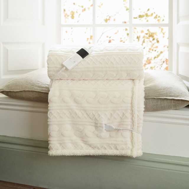 Deyongs Cable Sherpa Heated Throw, Cream - image 1