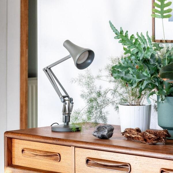 Anglepoise 33136 Mini Mini 90 Desk Lamp in Kelp Green