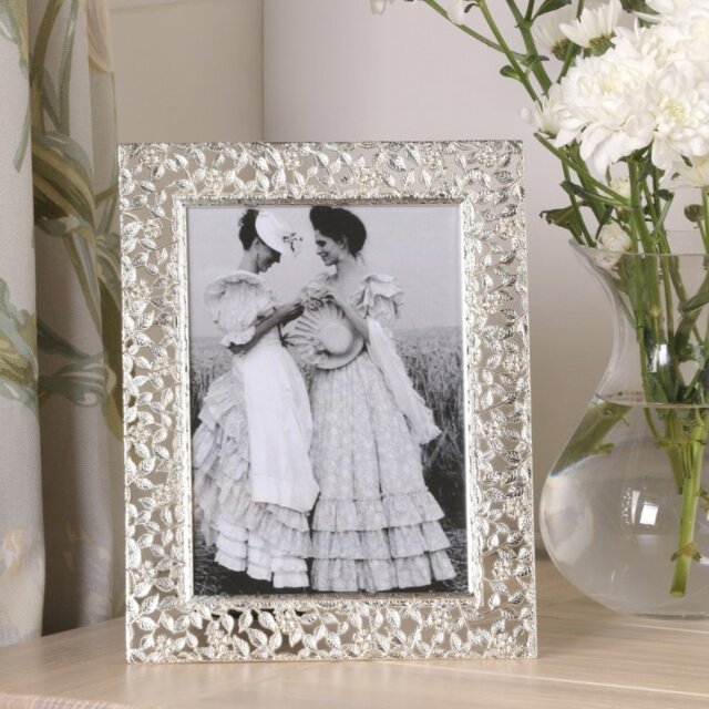 "Laura Ashley Woolard Photo Frame In Polished Silver Finish 5"" x 7"""