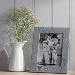 "Laura Ashley Pussywillow Photo Frame In Grey Ceramic 5"" x 7"" LA3756695-Q"