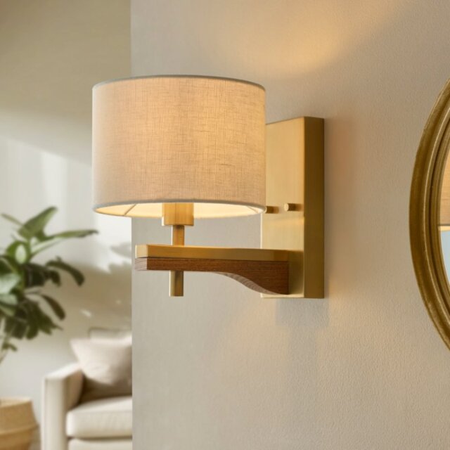 Endon 116995 Heathcliff Wall Light In Aged Brass Finish With Natural Linen Shade