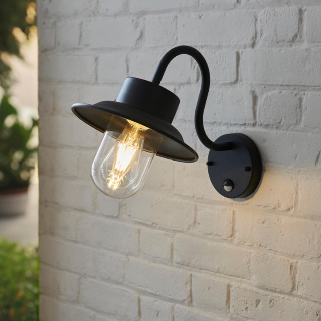 Endon 70331 Chesham One Light Outdoor PIR Wall Light In Textured Black Paint And Clear Glass