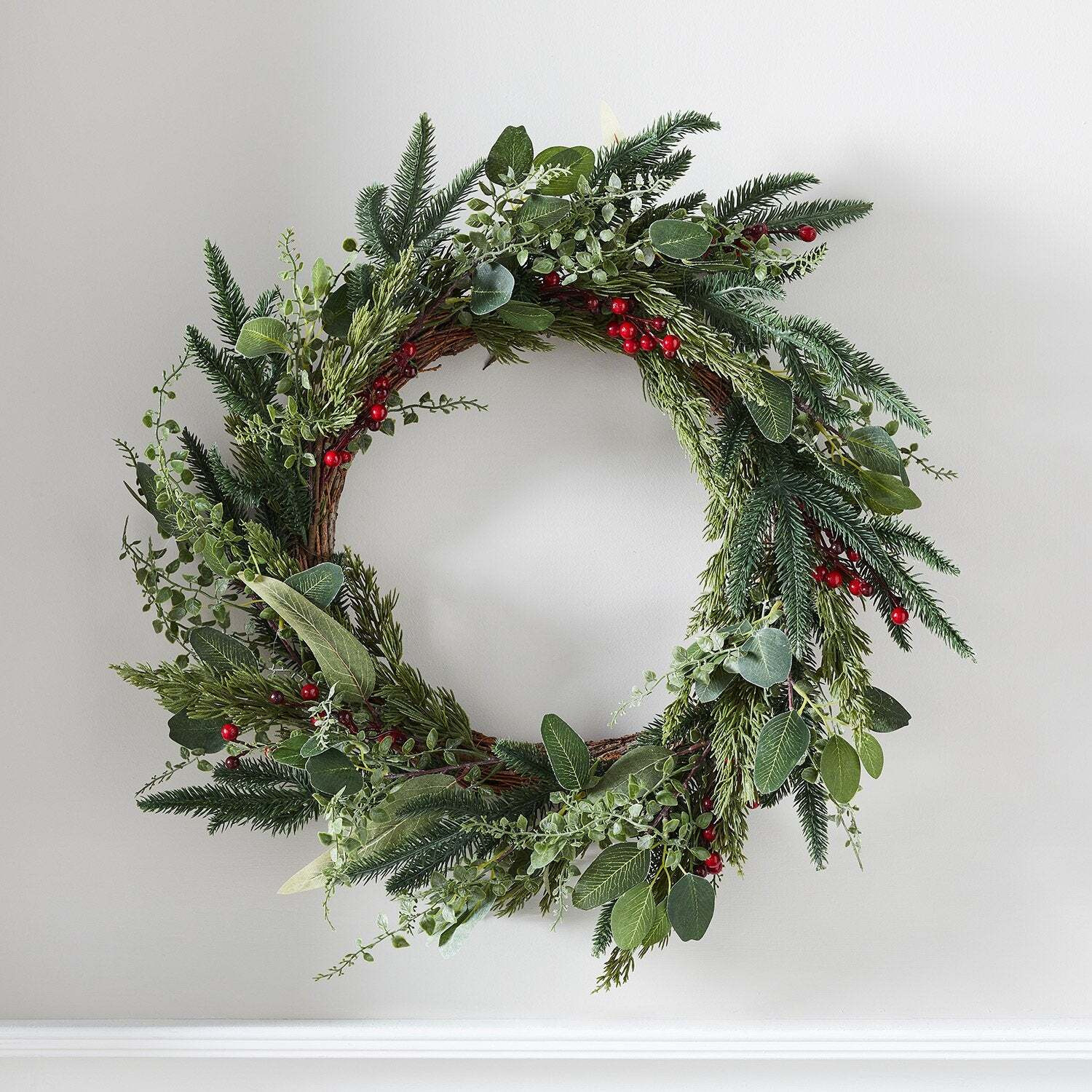 45cm Pine Wreath with Red Berries - image 1