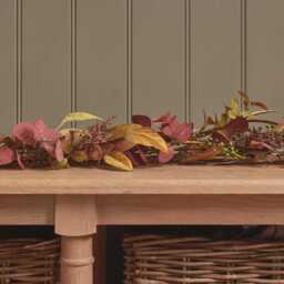 1.5m Pre Lit Autumn Winter Full Garland - thumbnail 2