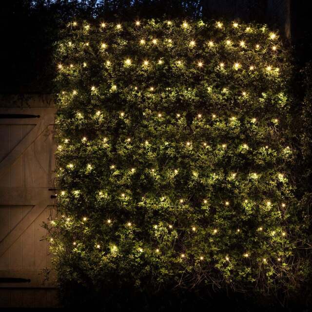 140 Warm White LED Outdoor Net Light 2 x 2m - image 1