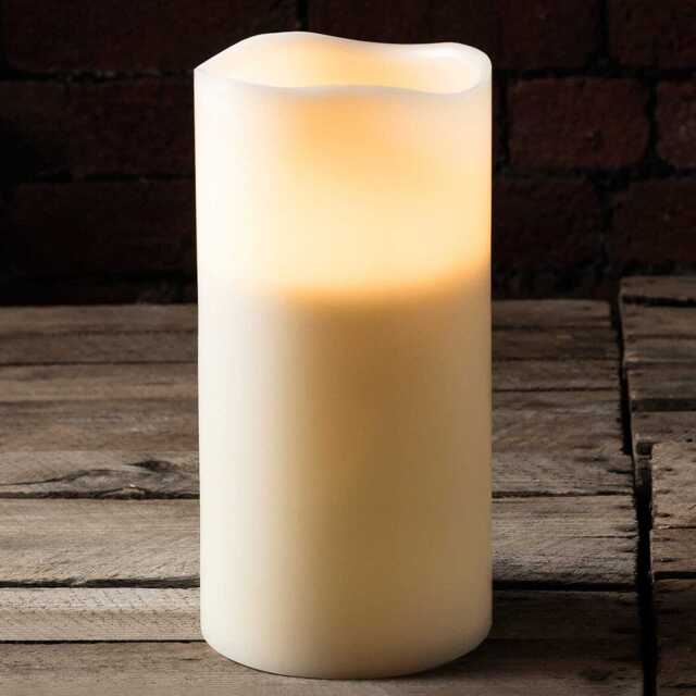 Venti 3 Wick Hurricane Battery LED Candle - image 1