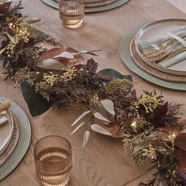 2m Pre Lit Autumn Winter Garland - image 1