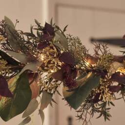 Pre Lit Autumn & Christmas Wreath & Garland - thumbnail 2