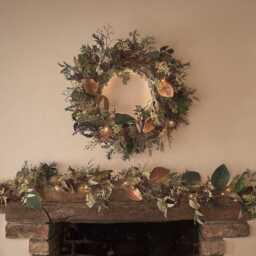 Pre Lit Autumn & Christmas Wreath & Garland