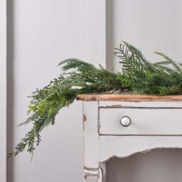 1.8m Deluxe Christmas Foliage Garland