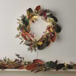 40cm Crisp Leaf Autumn-Winter Wreath Micro Light Bundle - thumbnail 2
