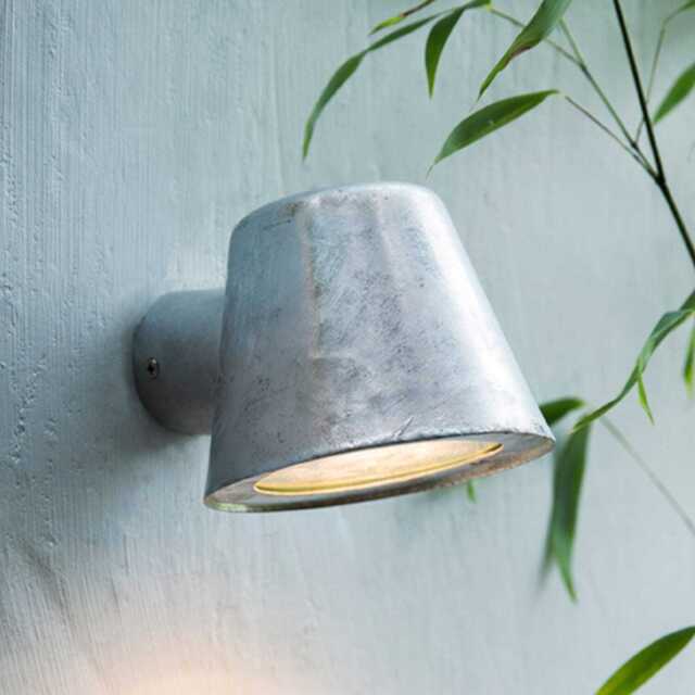 Garden Trading St Ives Galvanised Mast Outdoor Wall Light
