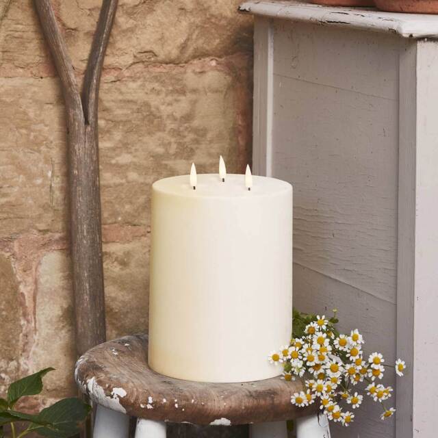 TruGlow® 3 Wick Waterproof Outdoor Candle 20cm With Remote Control - image 1