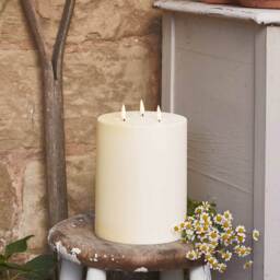 TruGlow® 3 Wick Waterproof Outdoor Candle 20cm With Remote Control - thumbnail 1