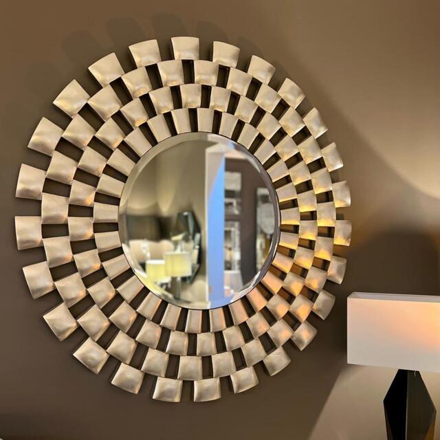 Laviana Mirror - image 1