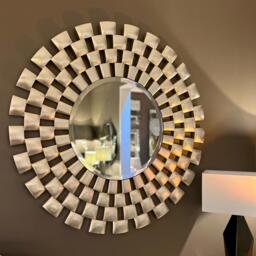 Laviana Mirror