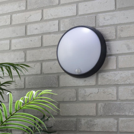 Grato 15 Watt LED Outdoor Round Bulkhead Light with PIR Sensor - Black - thumbnail 2