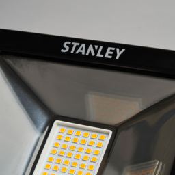 Stanley Zurich Outdoor 20 Watt LED Flood Light - Warm White - Black - thumbnail 4