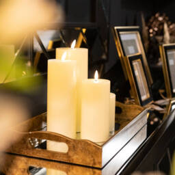 Warm & Worry-Free: Natural Glow LED Cream Wax Candle - thumbnail 4
