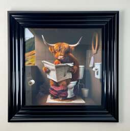 AN1118 HIGHLAND COW ON TOILET --- - thumbnail 1