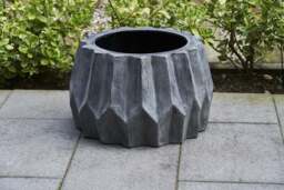 Isvane- Side Table /Pot - thumbnail 2