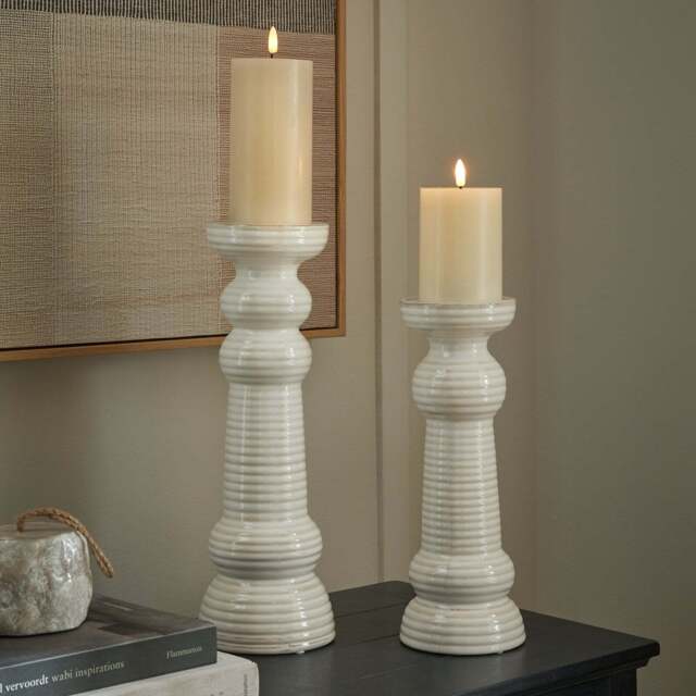 Grand & Glowing: Sile Large Pillar Candle Holder - image 1