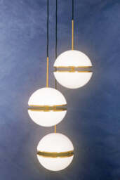 Valemont Pendant Light – Three Ball, Brass - thumbnail 5