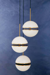 Valemont Pendant Light – Three Ball, Brass - thumbnail 4