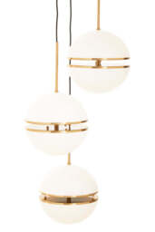 Valemont Pendant Light – Three Ball, Brass - thumbnail 2