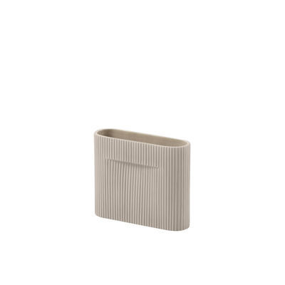 Ridge Small Vase - / H 16.5 cm - Ceramic by Muuto White