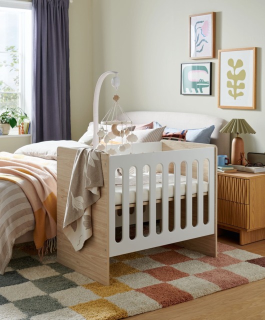 Vyne Mini Cot - White Oak