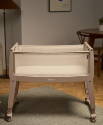 SnuzPod Studio Bedside Crib – Mocha