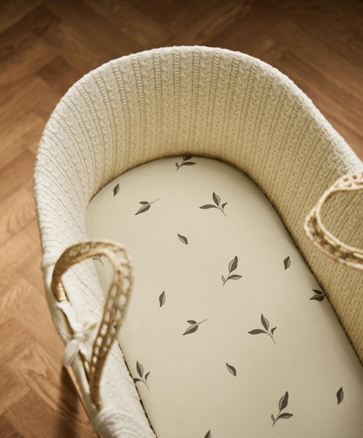 Little Green Sheep Moses Basket Sheets (Pack of 2) Leaf Print