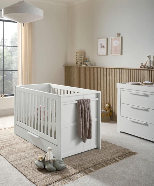 Franklin 2 Piece Cotbed Set with Dresser Changer - White Wash