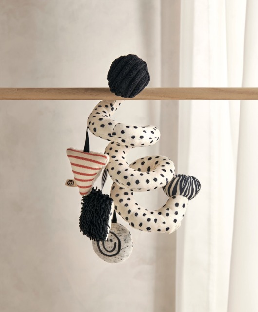Mamas & Papas Monochrome Travel Spiral