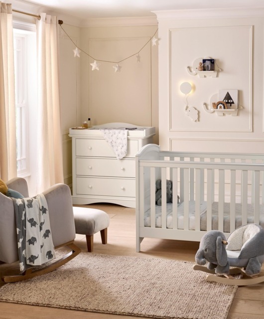 Flyn 2 Piece Cotbed Set with Dresser Changer - Off-White